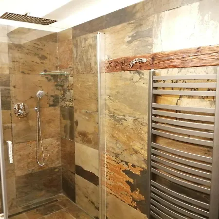 Apartment Apartmanovy Dom Romantika - 4 Tale