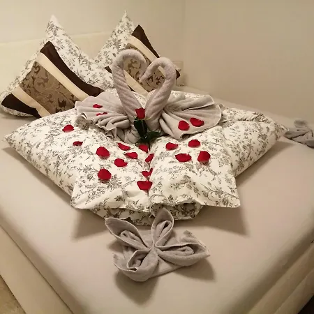 アパート Apartmanovy Dom Romantika - 4 タレ