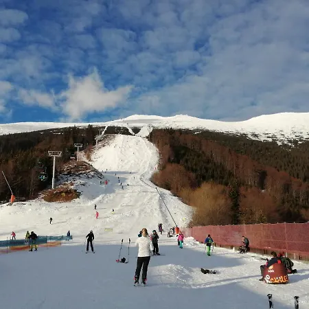 Apartmanovy Dom Romantika - 4 タレ